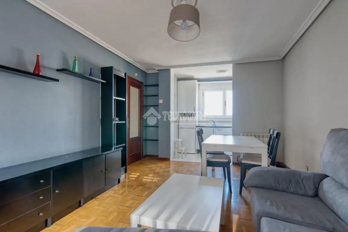Sala de estar de Piso en venta en Santa Marta de Tormes con Calefacción y Parquet