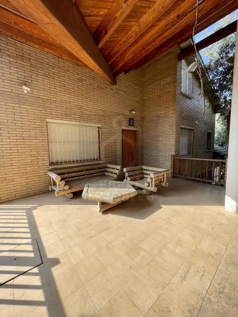 Terrassa de Casa o xalet en venda en Castellnou de Bages
