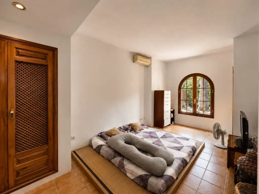 Dormitori de Casa o xalet en venda en Calvià amb Aire condicionat, Jardí privat i Terrassa