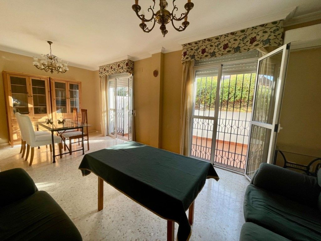 Menjador de Casa o xalet en venda en Dos Hermanas