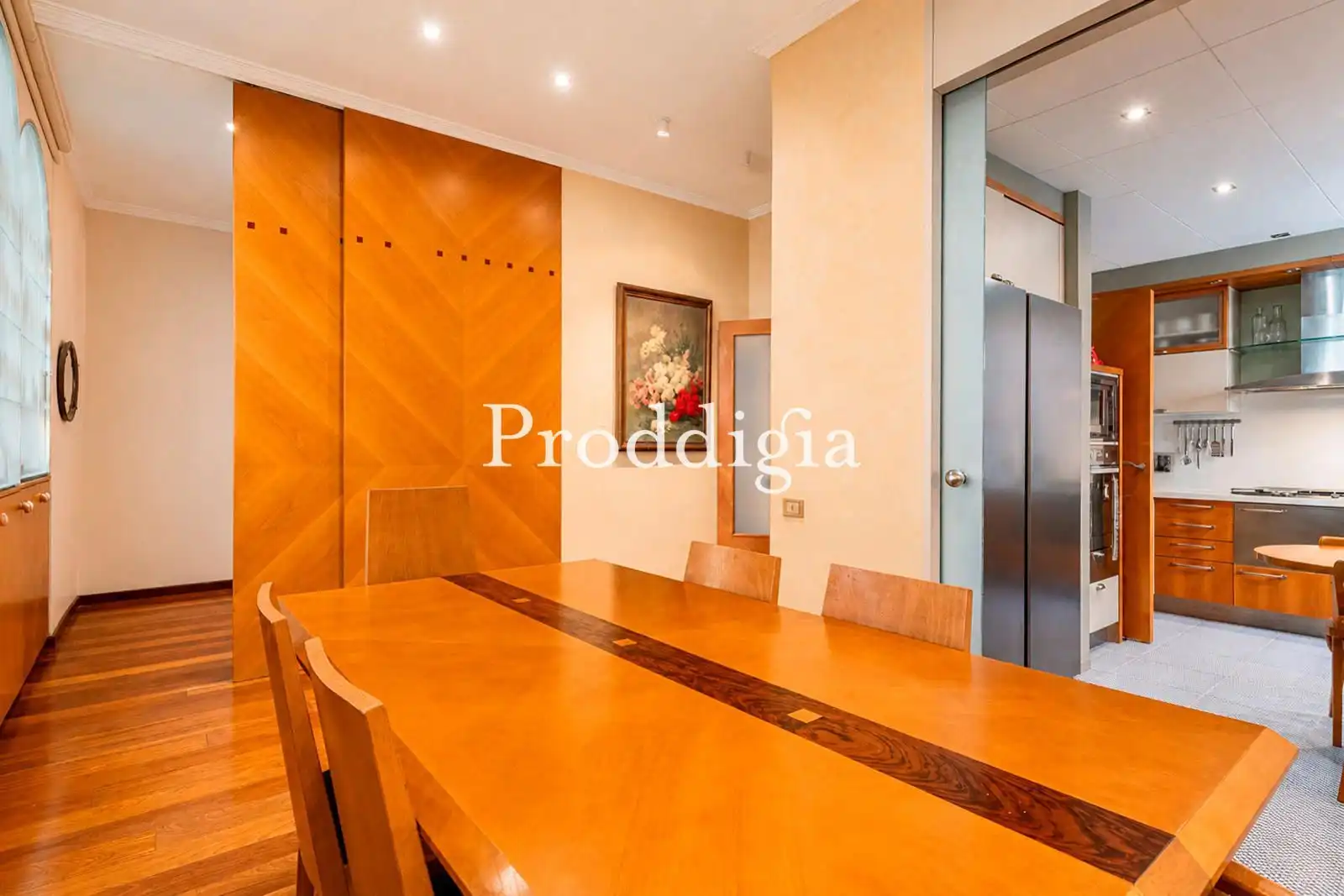 Wohnung zum Verkauf in Barcelona mit Klimaanlage, Heizung und Privatgarten
