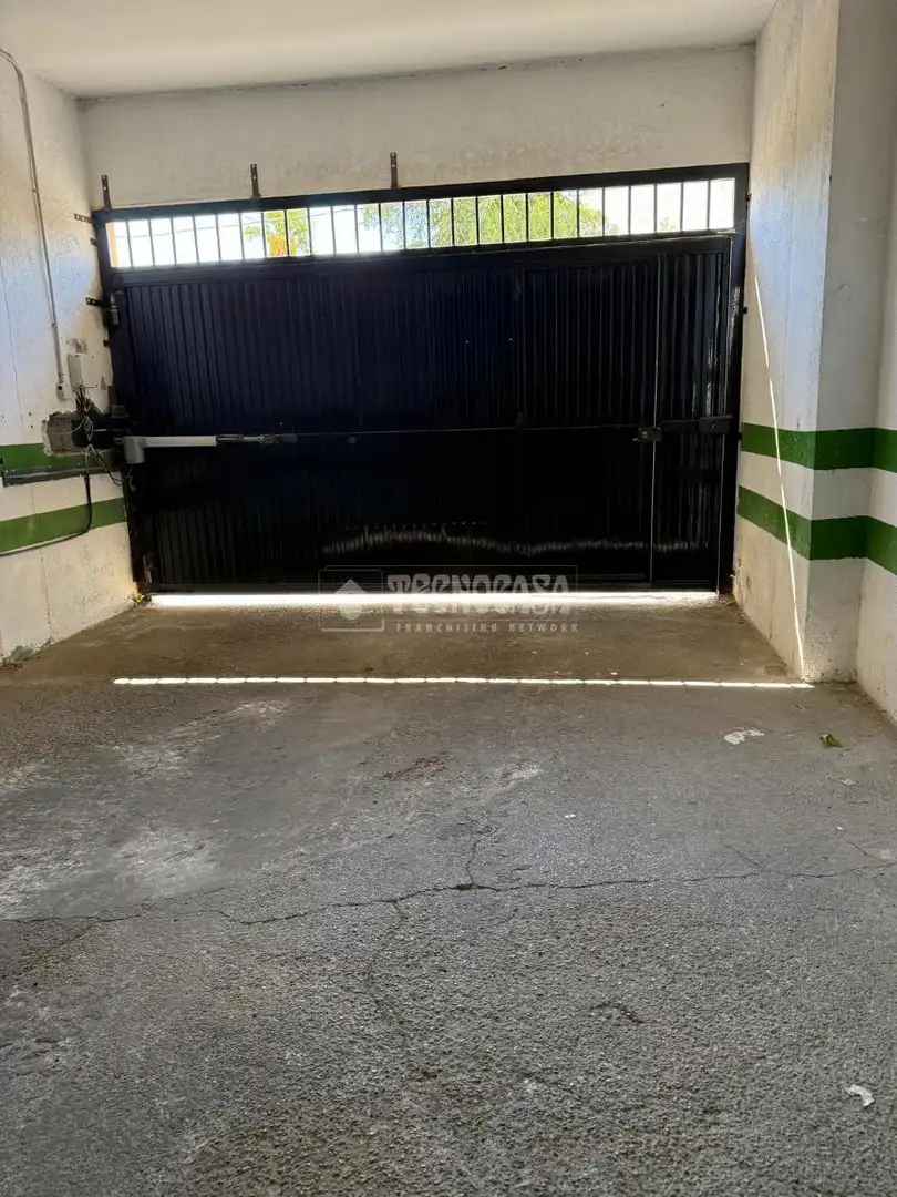 Aparcament de Garatge en venda en Alhendín