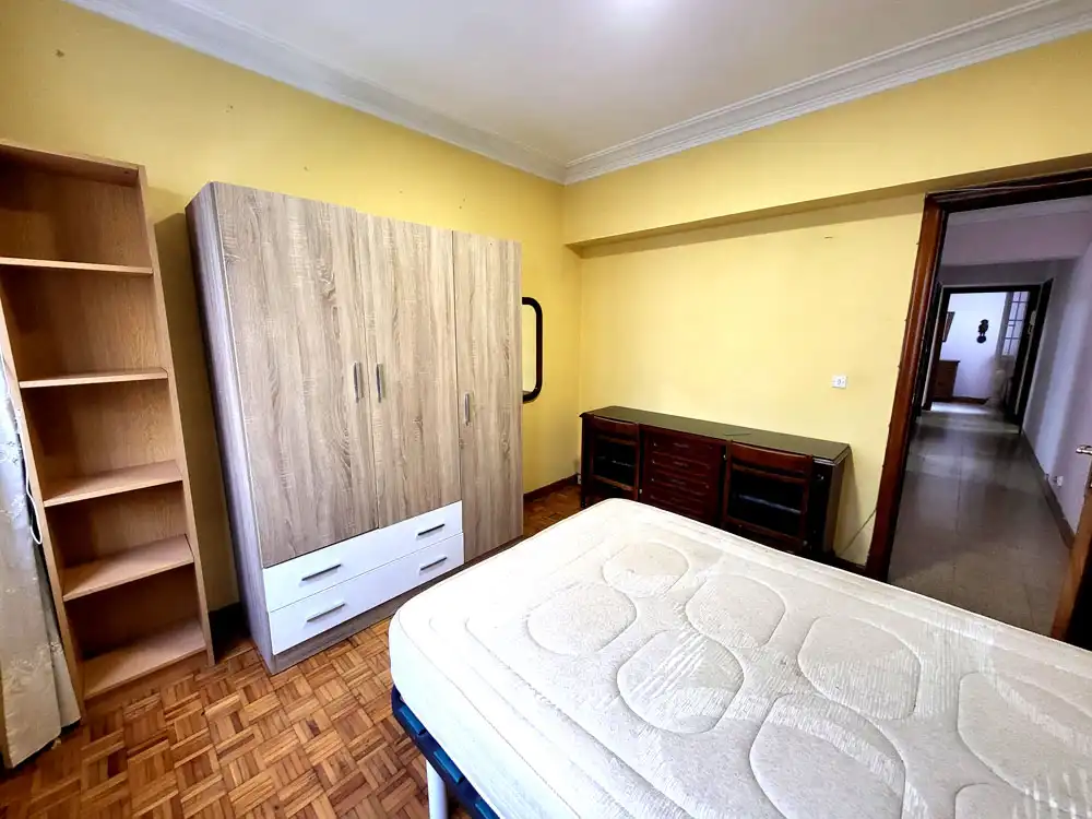 Bedroom of Flat for rent in Vigo   with Furnished, Oven and Washing machine