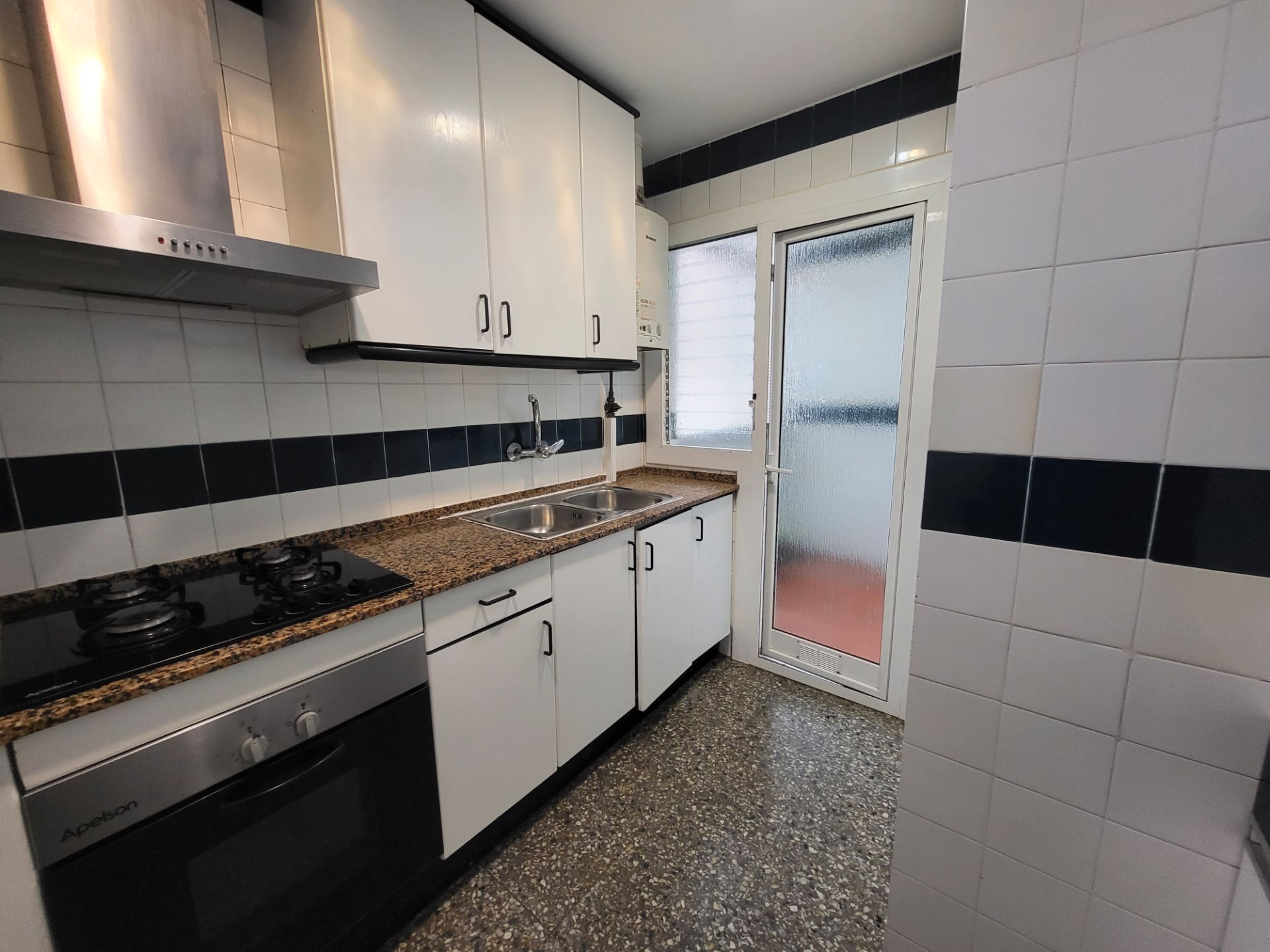 Kitchen of Flat for sale in  Barcelona Capital  with Air Conditioner and Oven