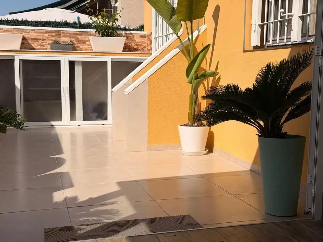 Casa a schiera con piscina in vendita a Los Balcones - Los Altos, imagen 2