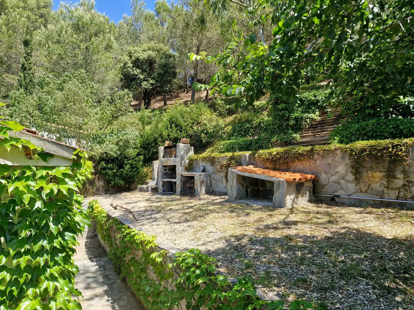 Garden of Houses for sale in Almoster  with Air Conditioner, Heating and Storage room