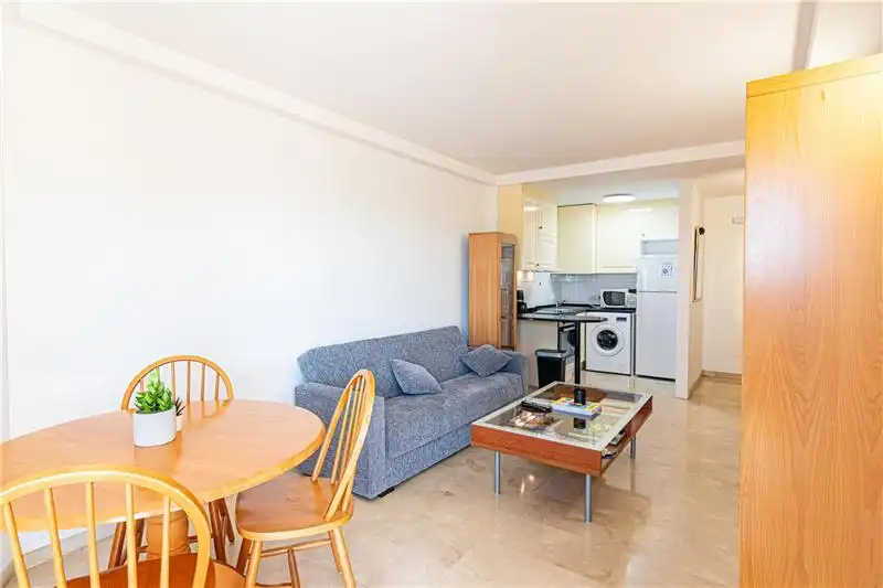 Flat with pool to rent in Ponent, imagen 2