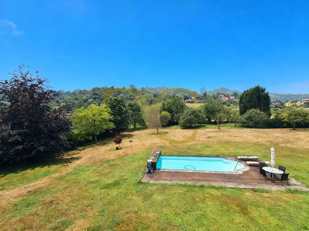 Casa o xalet en venda en Oviedo  amb Calefacció, Jardí privat i Terrassa