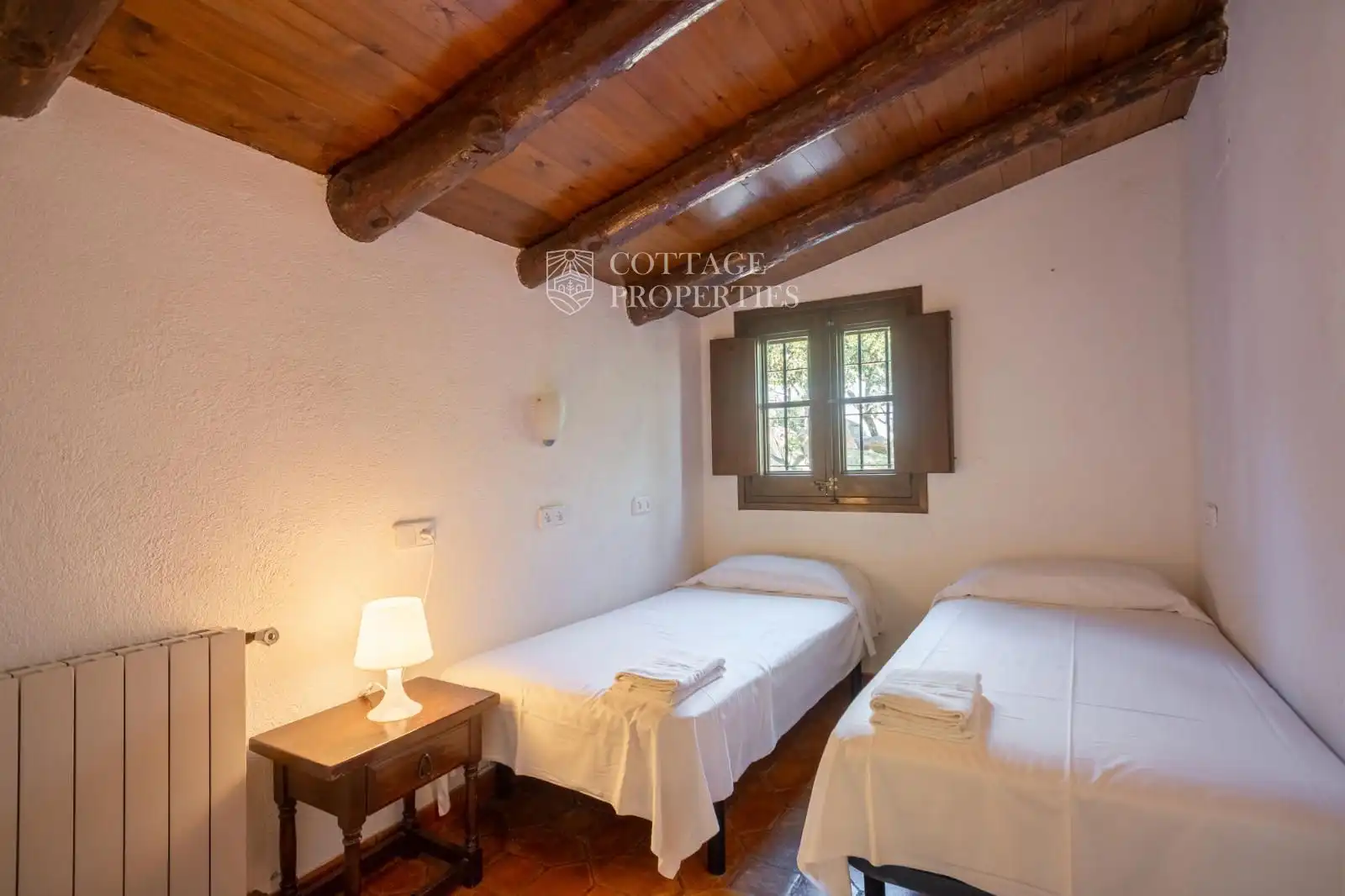Bedroom of Country homes for sale in Capmany