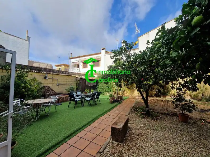 Garden of Houses for sale in La Carolina  with Air Conditioner, Heating and Private garden