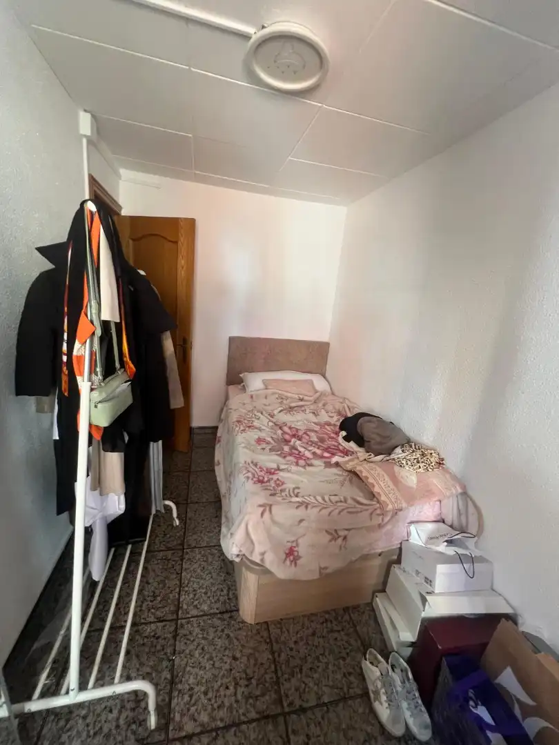 Habitación de Piso en venta en Mataró con Amueblado, Horno y Balcón