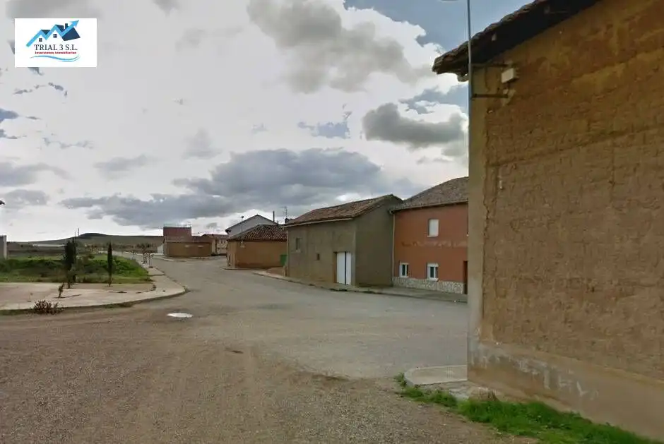 Vista exterior de Casa adosada en venta en Corbillos de los Oteros, León