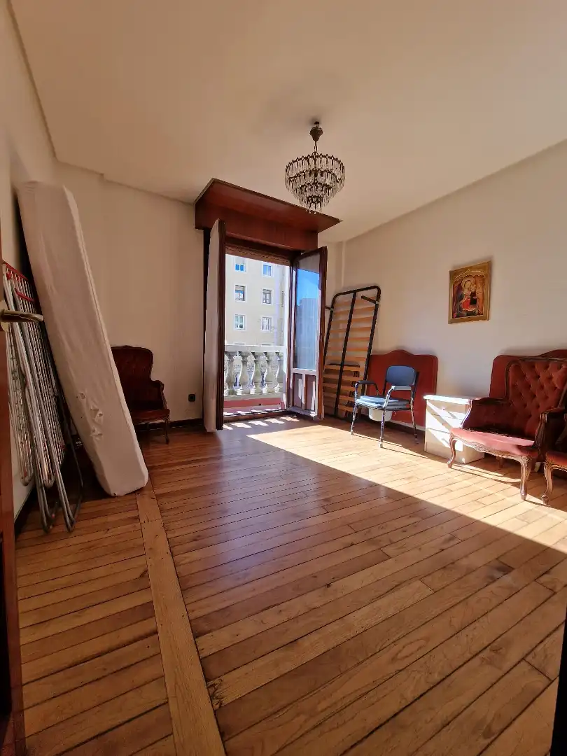 Piso en venta en Calle Calvo Sotelo, Centro - Ayuntamiento