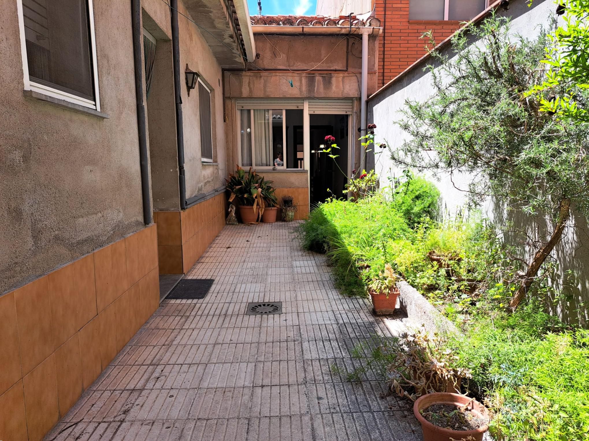 Terrassa de Casa o xalet en venda en Olesa de Montserrat amb Calefacció