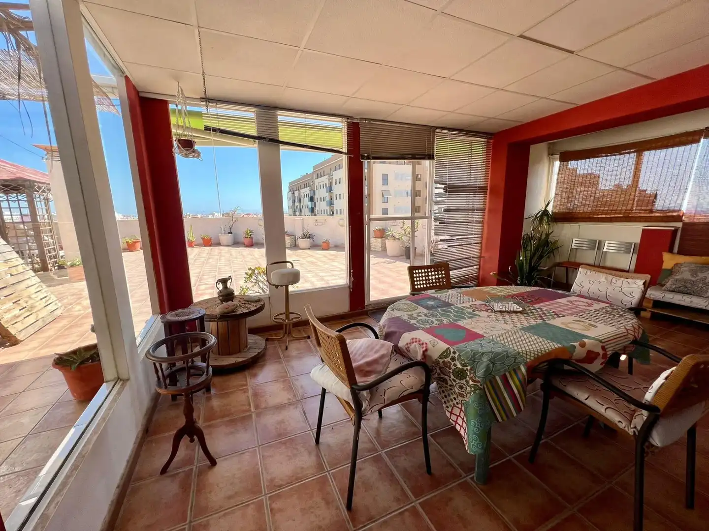 Ático de alquiler en Elche / Elx con Aire acondicionado, Calefacción y Terraza