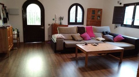Masía reformada con 15,6 ha de terreno, piscina, pozo y vistas a la montaña en Canyelles, imagen 3