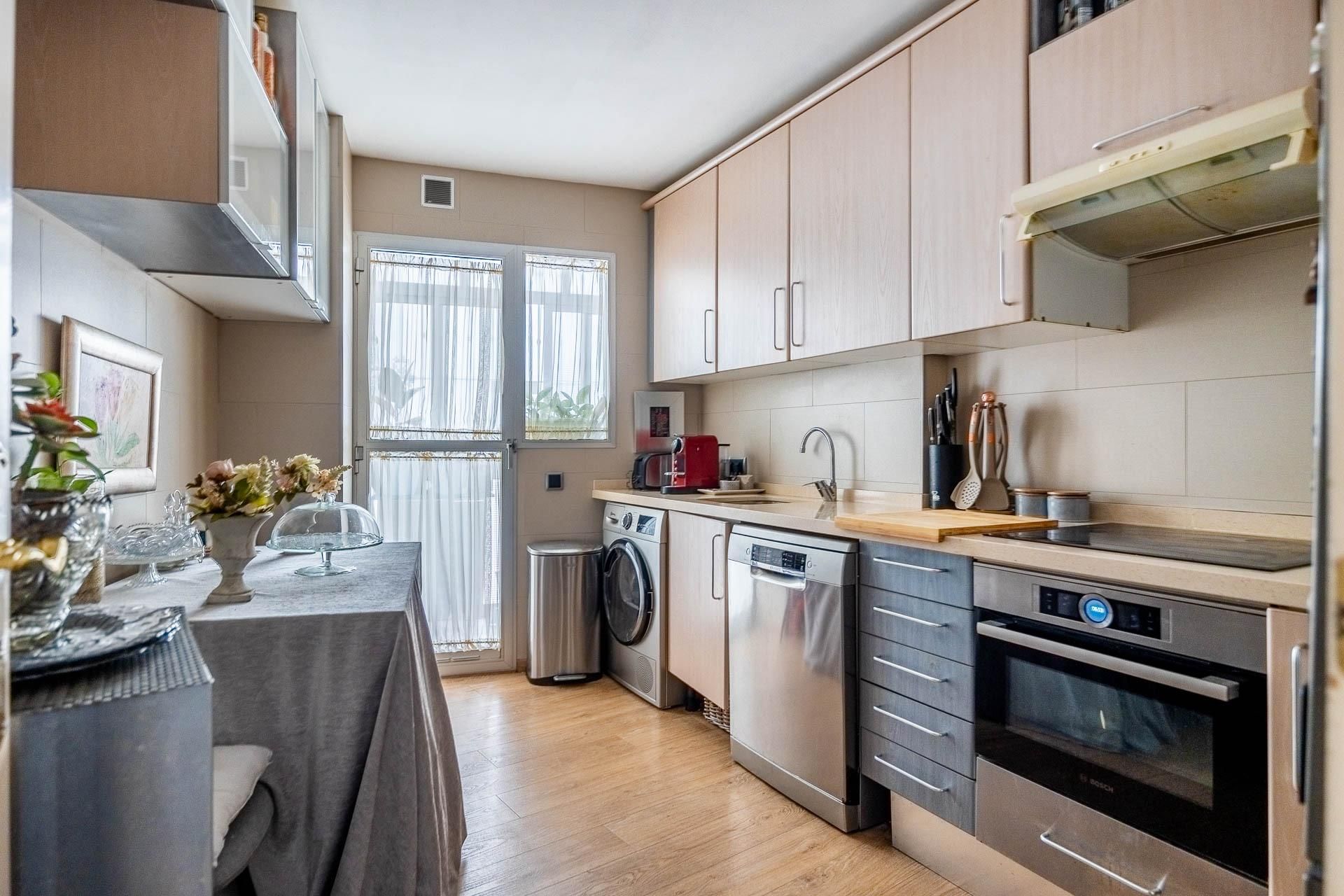 Cocina de Piso en venta en  Sevilla Capital con Aire acondicionado y Calefacción