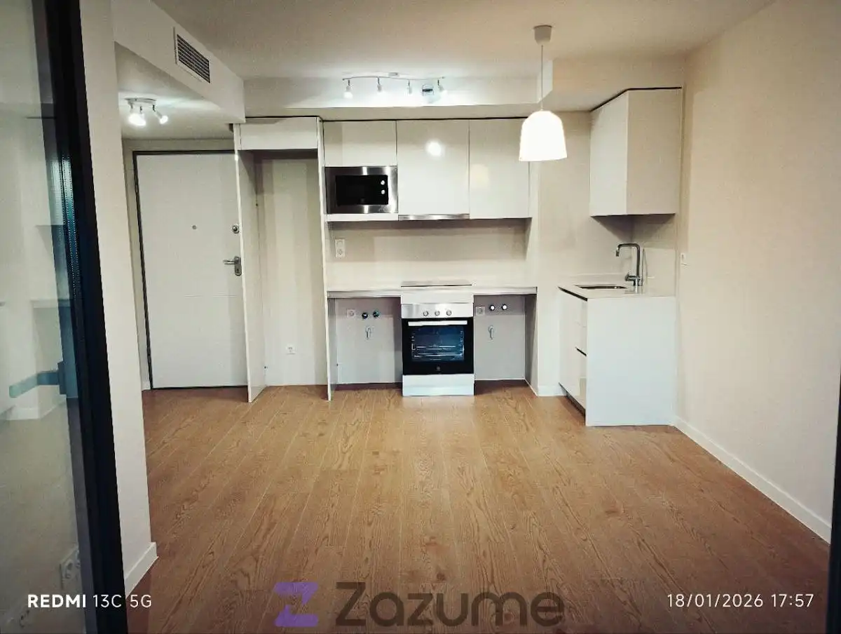 Kitchen of Flat for rent in Valencia  with Air Conditioner, Private garden and Terrace