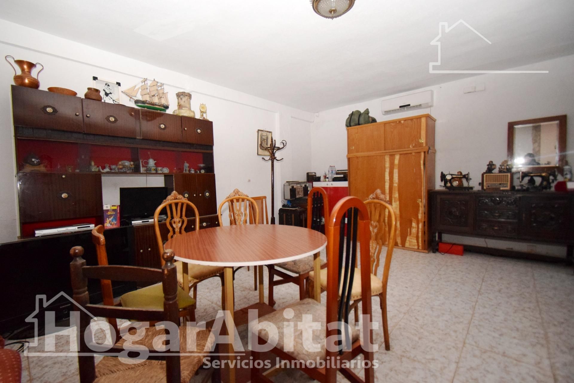 Cuina de Casa o xalet en venda en Llíria amb Aire condicionat, Terrassa i Piscina