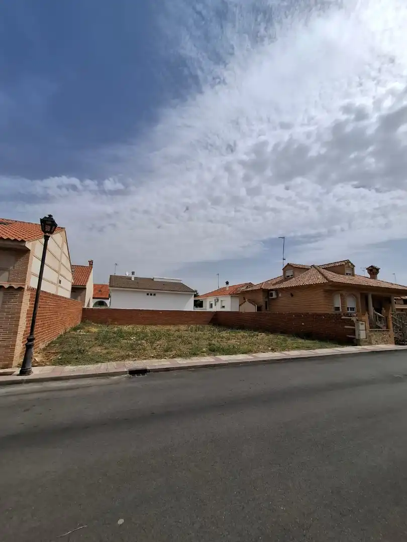 Terreno residencial en venta en Villaluenga de la Sagra