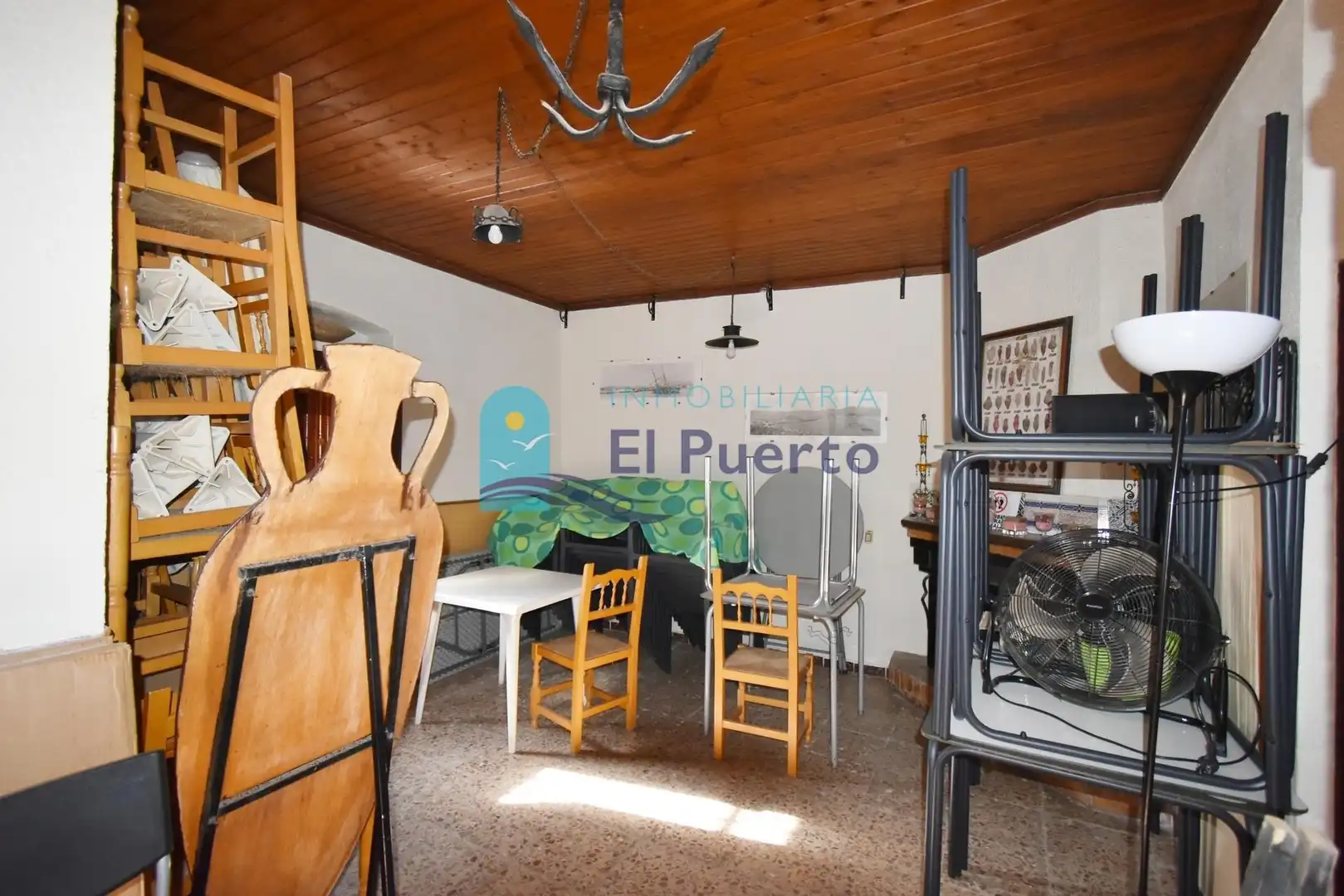 Local en venda en Mazarrón amb Moblat