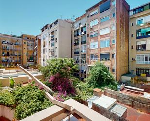 Exterior view of Apartment for sale in  Barcelona Capital  with Air Conditioner, Heating and Terrace