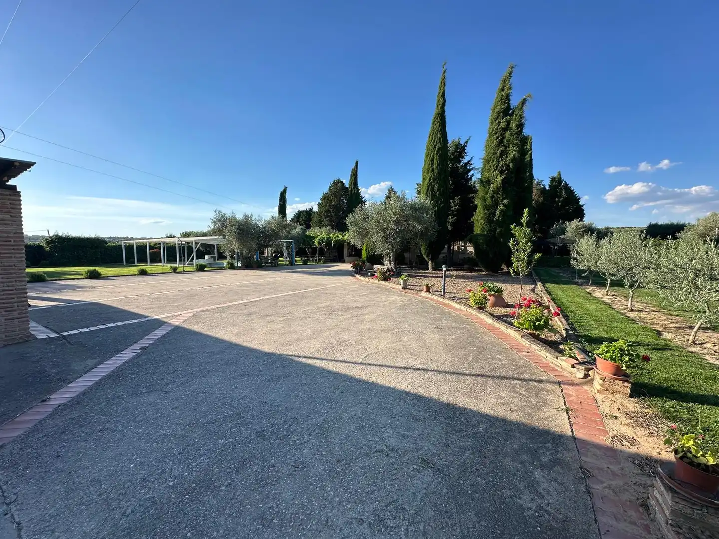 Parking de Casa o chalet en venta en Montearagón con Aire acondicionado, Calefacción y Jardín privado