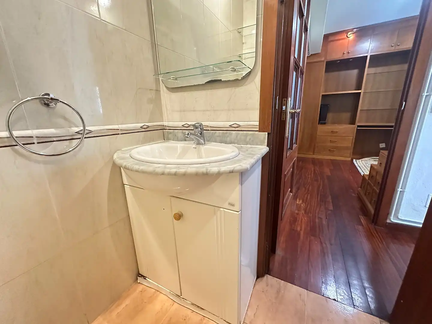 Bany de Apartament en venda en Santiago de Compostela  amb Calefacció i Moblat