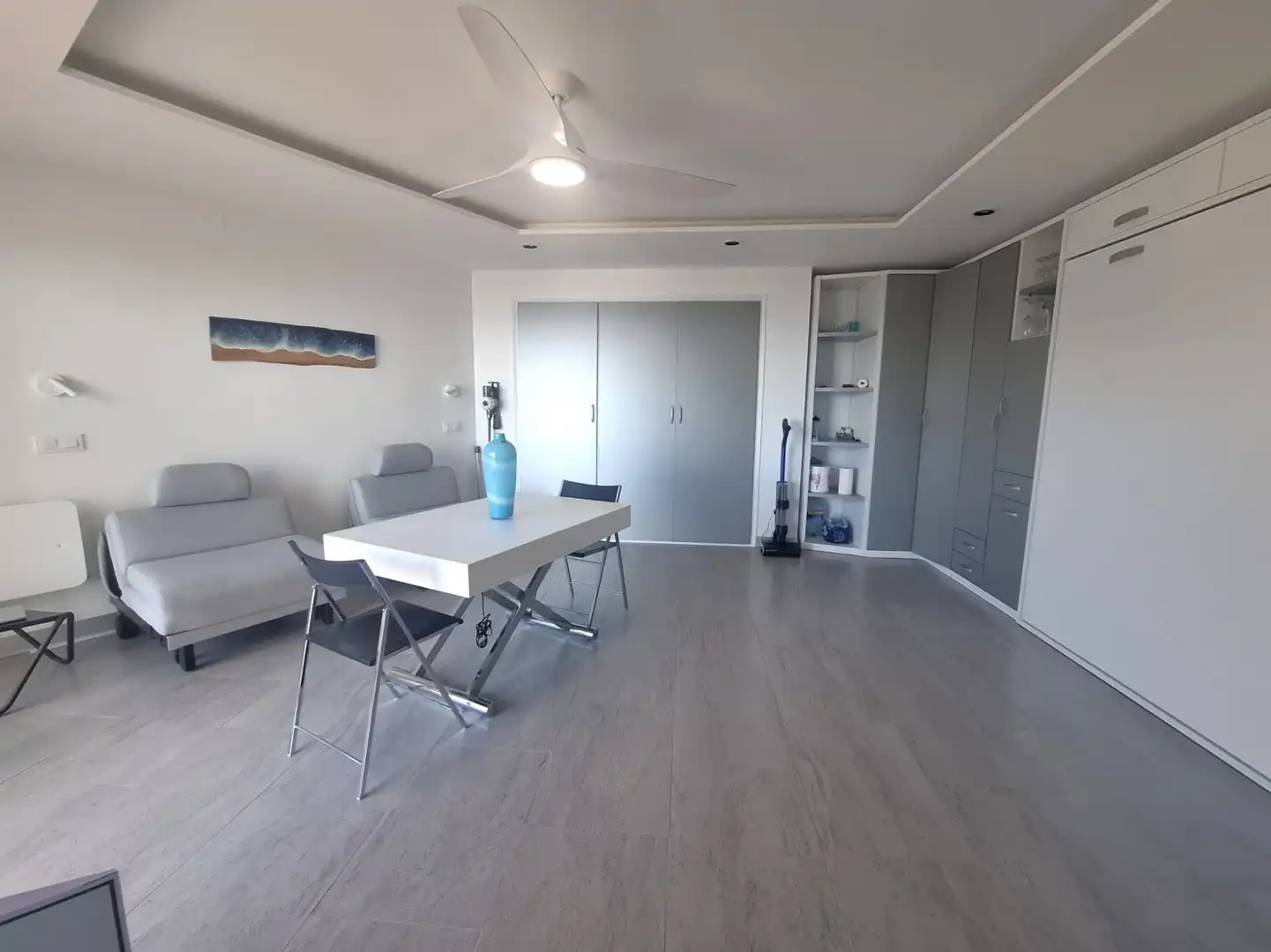 Sala de estar de Estudio en venta en Palamós con Terraza y Amueblado