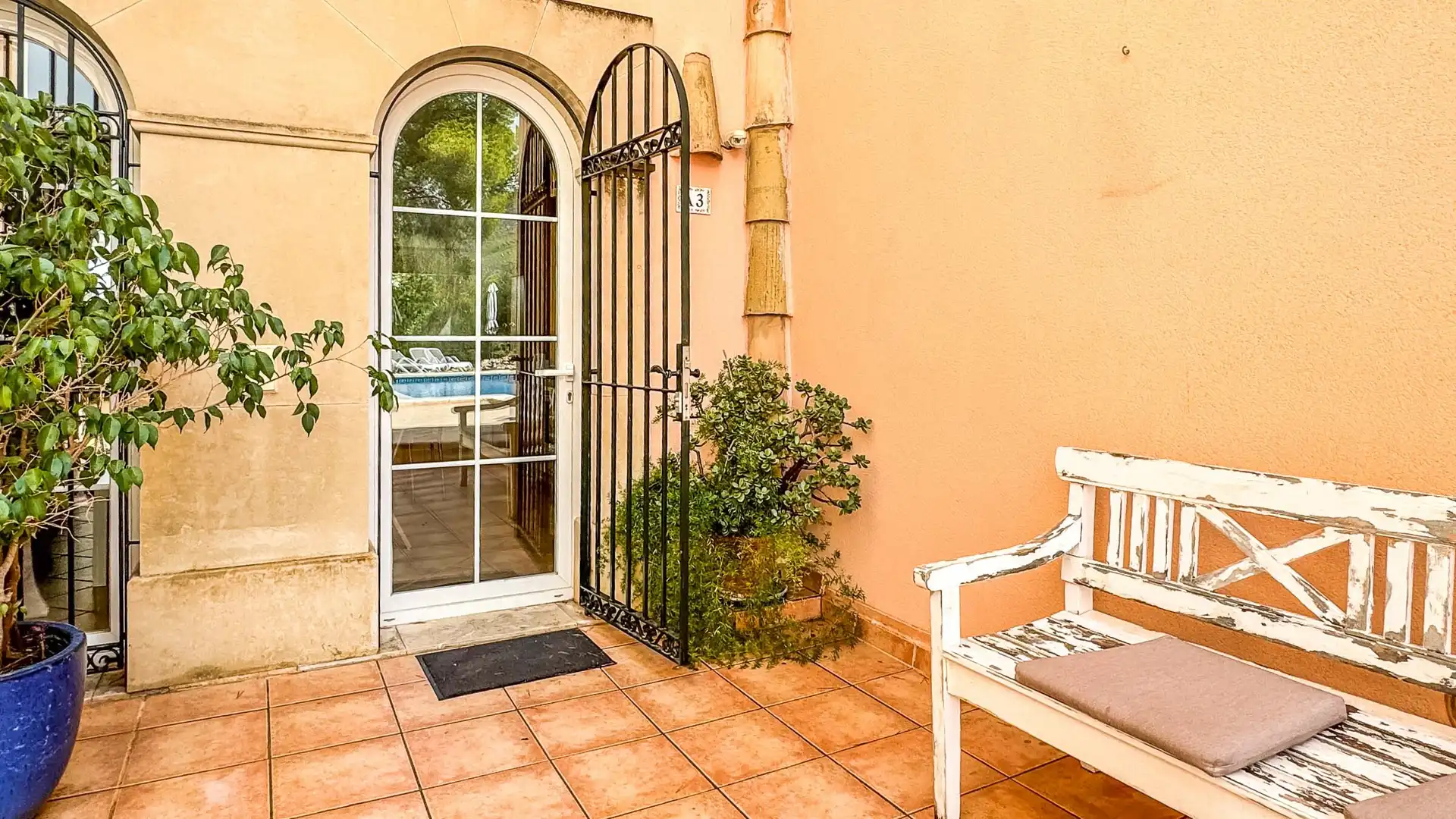 Planta baja en venta en Calvià con Terraza y Balcón