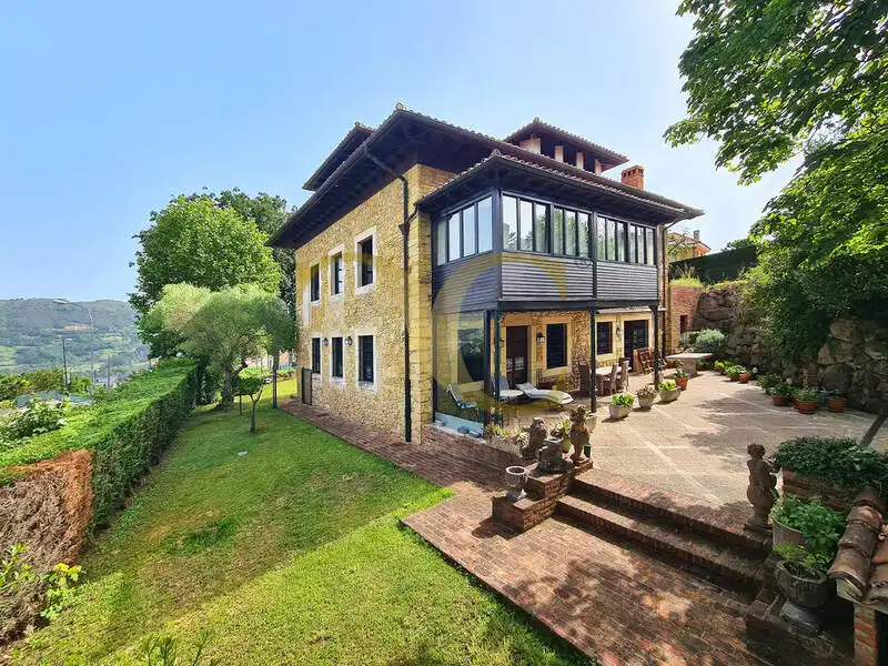 House with garden for sale in Buenavista - El Cristo