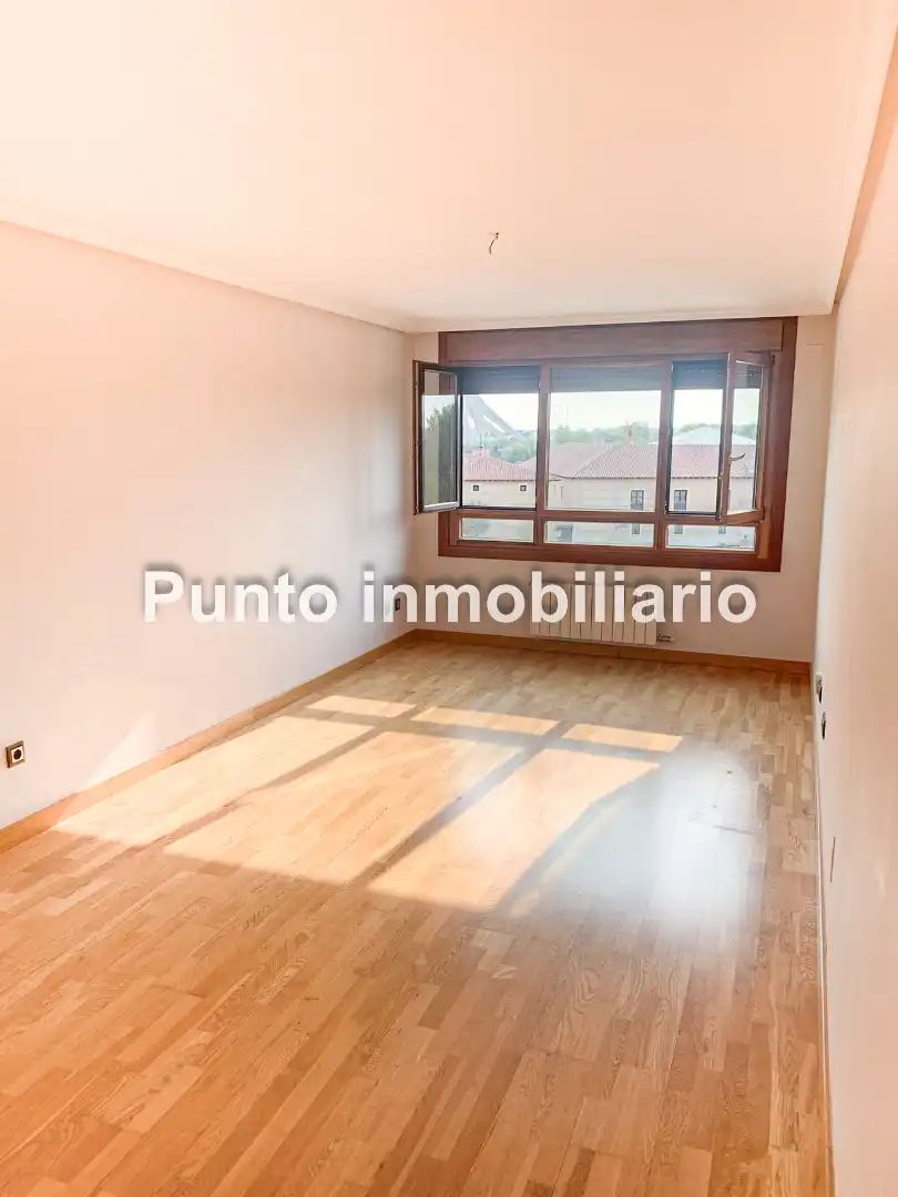 Wohnung zur Miete in Calle Santa Ana, La Flecha - Monasterio del Prado