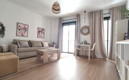 Living room of Apartment for sale in  Sevilla Capital  with Air Conditioner and Balcony