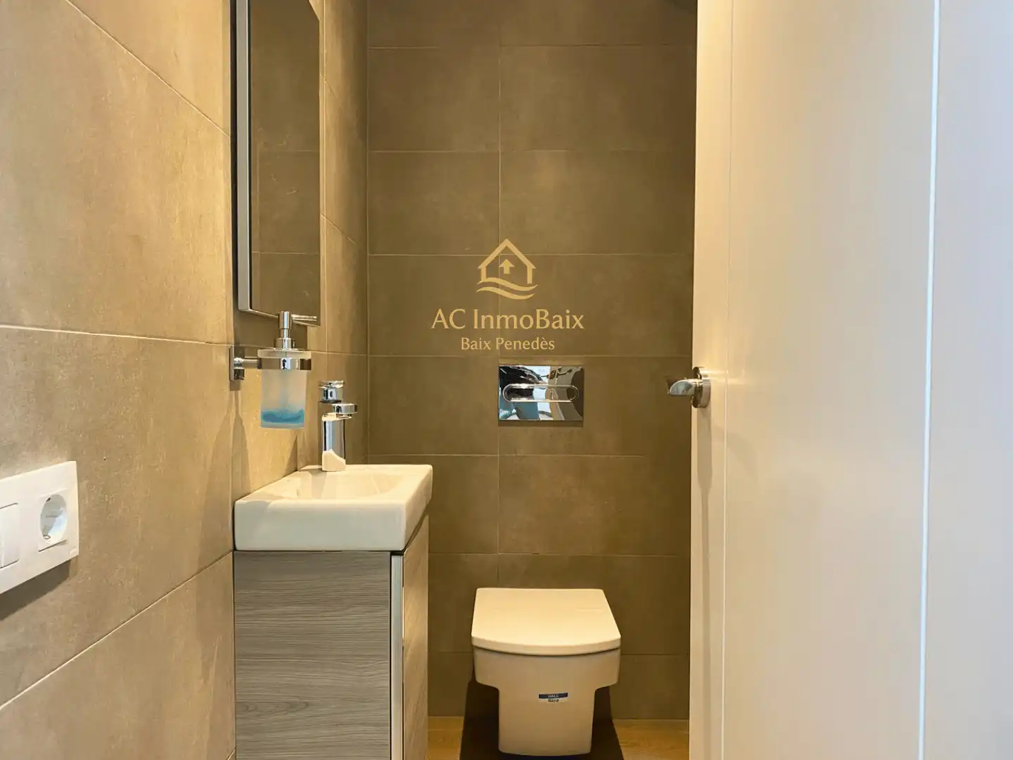 Bany de Apartament en venda en Calafell amb Aire condicionat, Terrassa i Traster