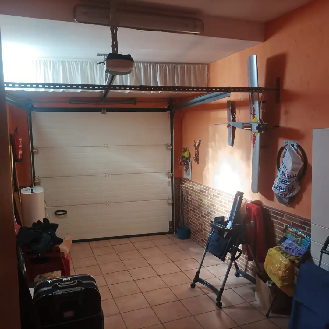 Adossat amb jardí en venda a Quintanar de la Orden, imagen 14