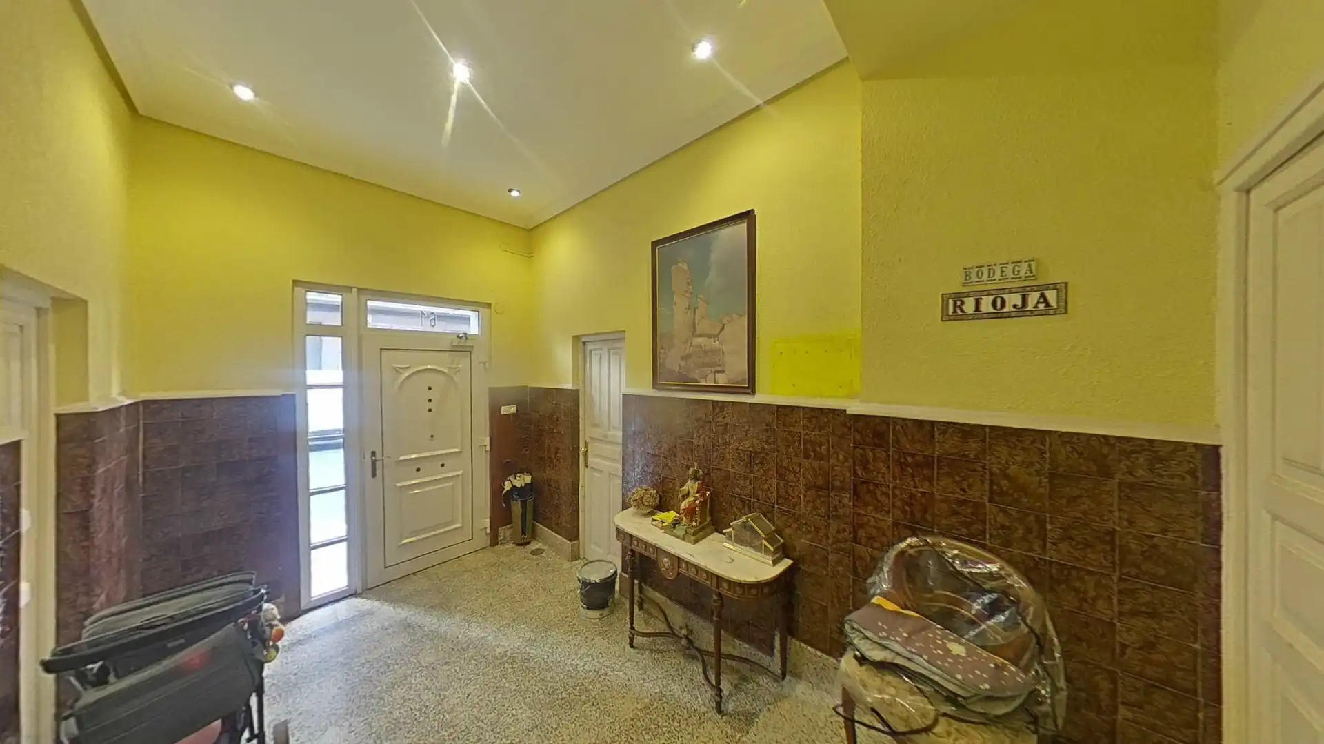 Piso en venta en Autol con Calefacción, Trastero y Balcón
