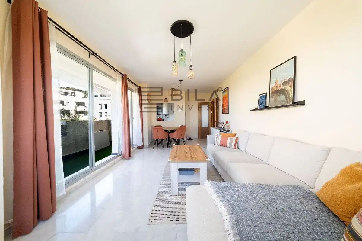 Piso con piscina en venta en Calalucia, imagen 5