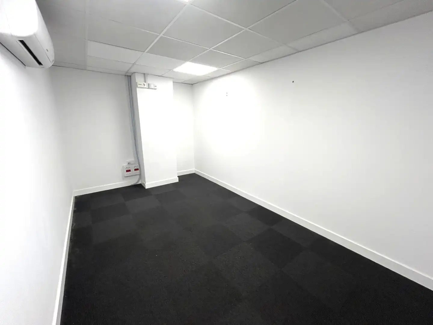 Local en venta en Málaga con Aire acondicionado, Calefacción y Parquet