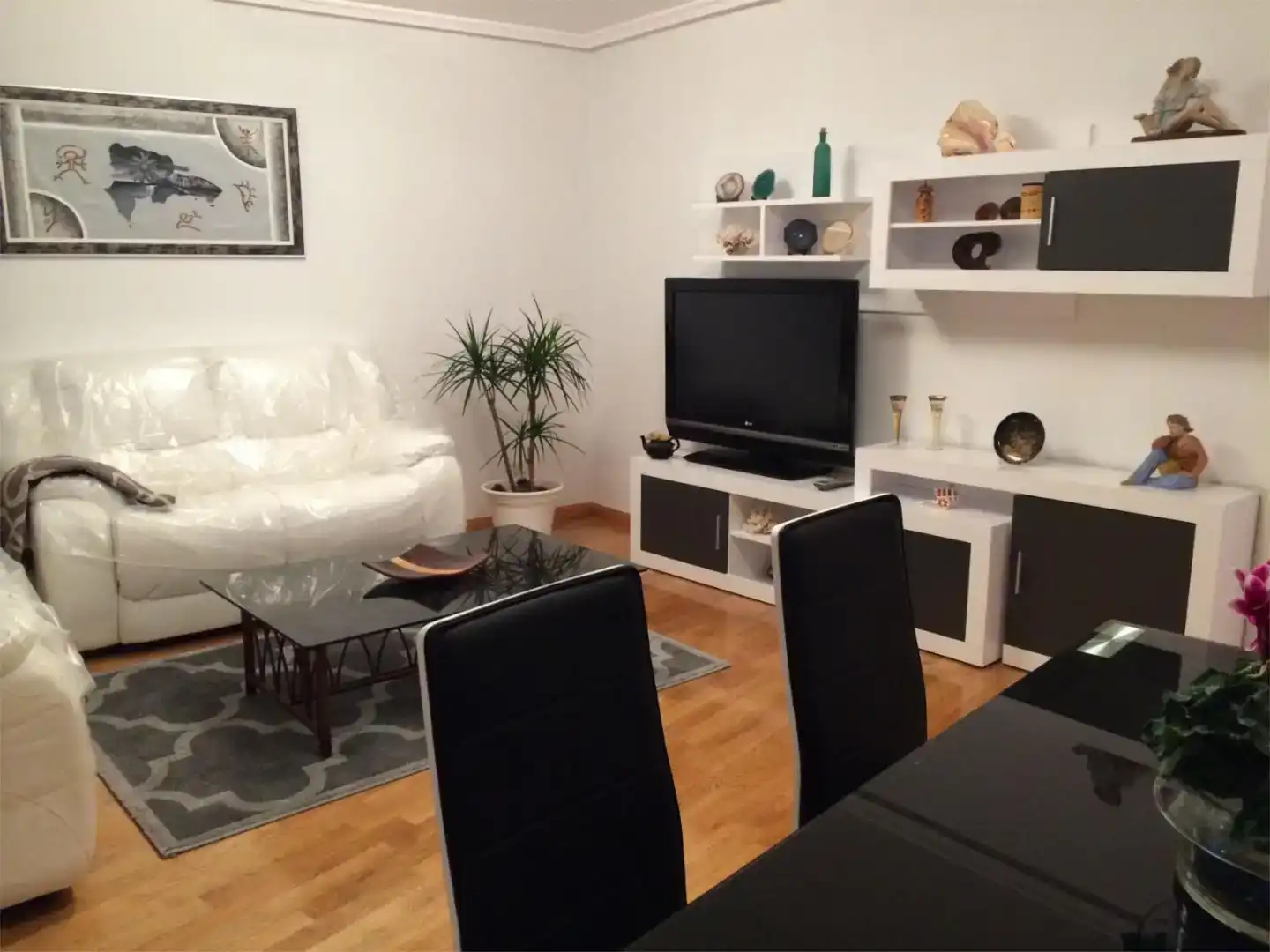 Wohnzimmer von Wohnung zur Miete in  Zaragoza Capital mit Klimaanlage