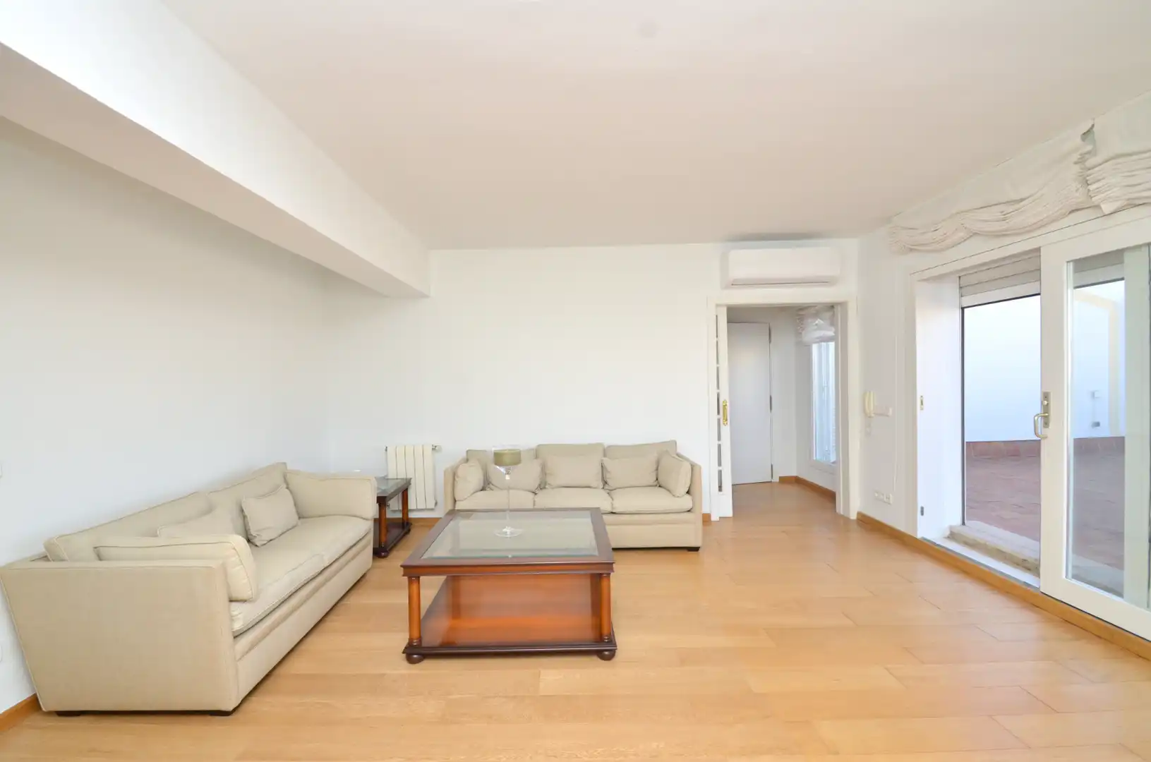 Sala de estar de Dúplex en venta en  Palma de Mallorca con Aire acondicionado, Parquet y Terraza