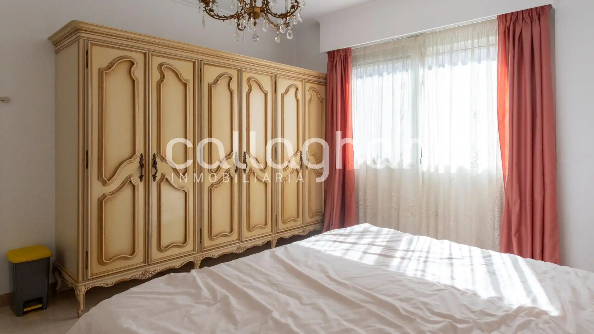 Habitación de Casa o chalet en venta en Gandia con Aire acondicionado, Amueblado y Jacuzzi