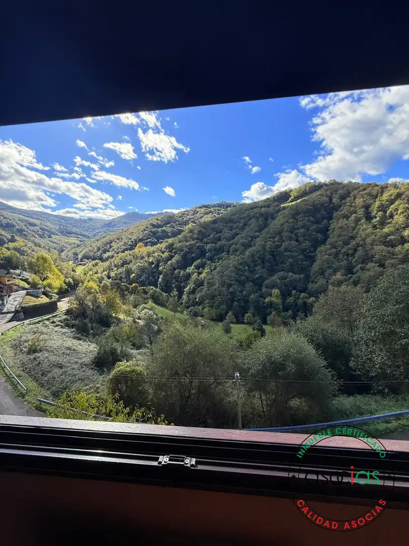 Außenansicht von Einfamilien-Reihenhaus zum Verkauf in Mieres (Asturias) mit Heizung, Möbliert und Balkon