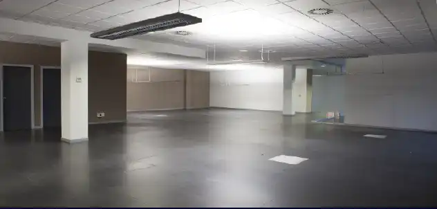 Nau industrial de lloguer en Llinars del Vallès