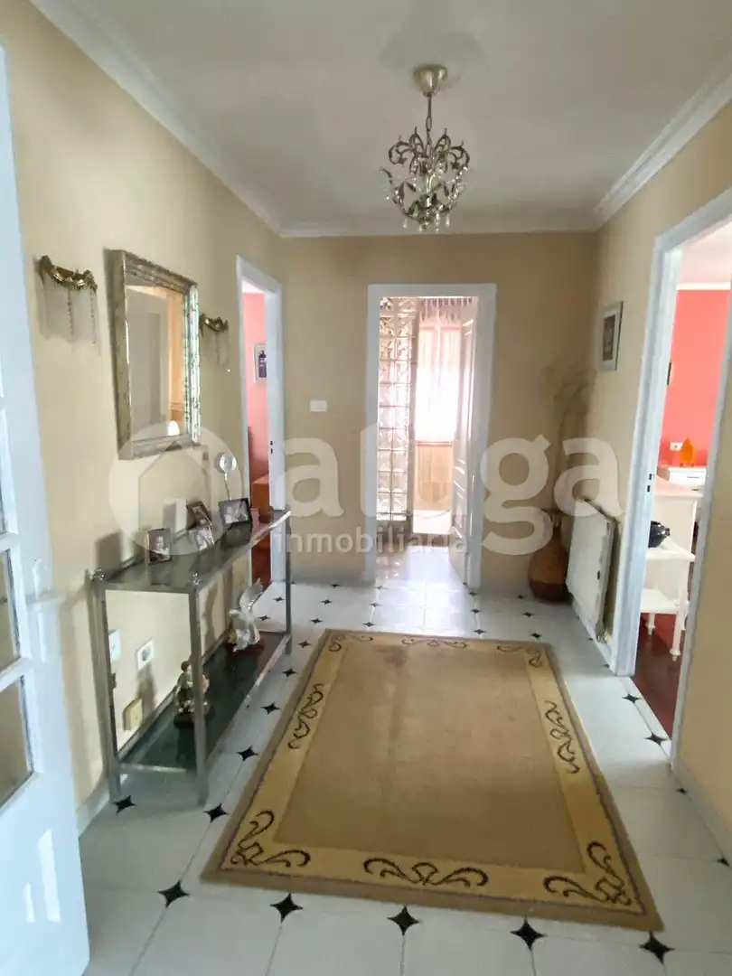 Casa o xalet en venda en Cangas  amb Calefacció, Jardí privat i Terrassa