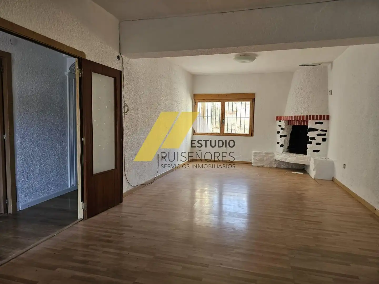 Sala d'estar de Casa o xalet en venda en Cuarte de Huerva amb Jardí privat, Terrassa i Traster