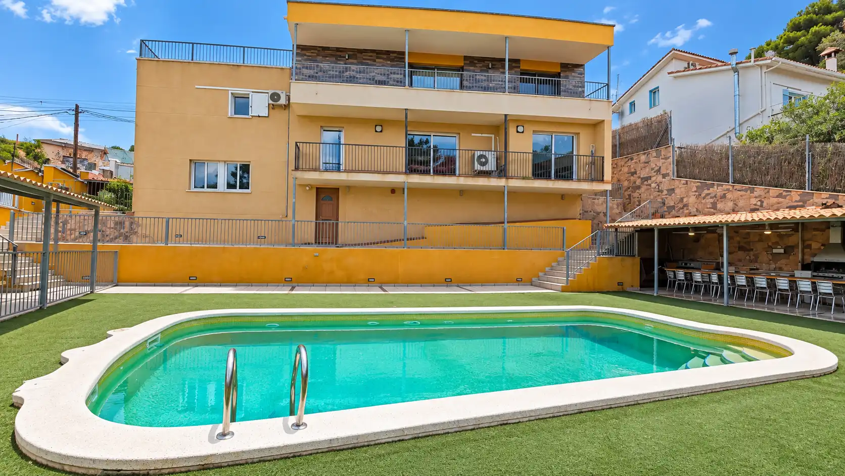 Detached house with terrace for sale in Canyelles, imagen 7