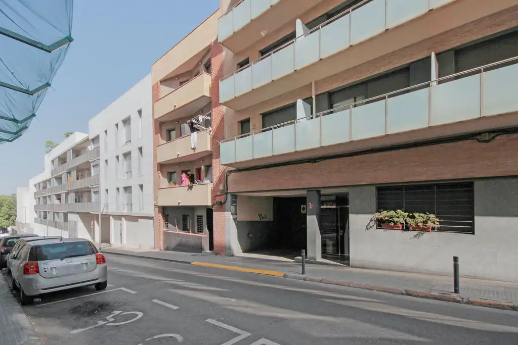 Vista exterior de Piso en venta en Terrassa