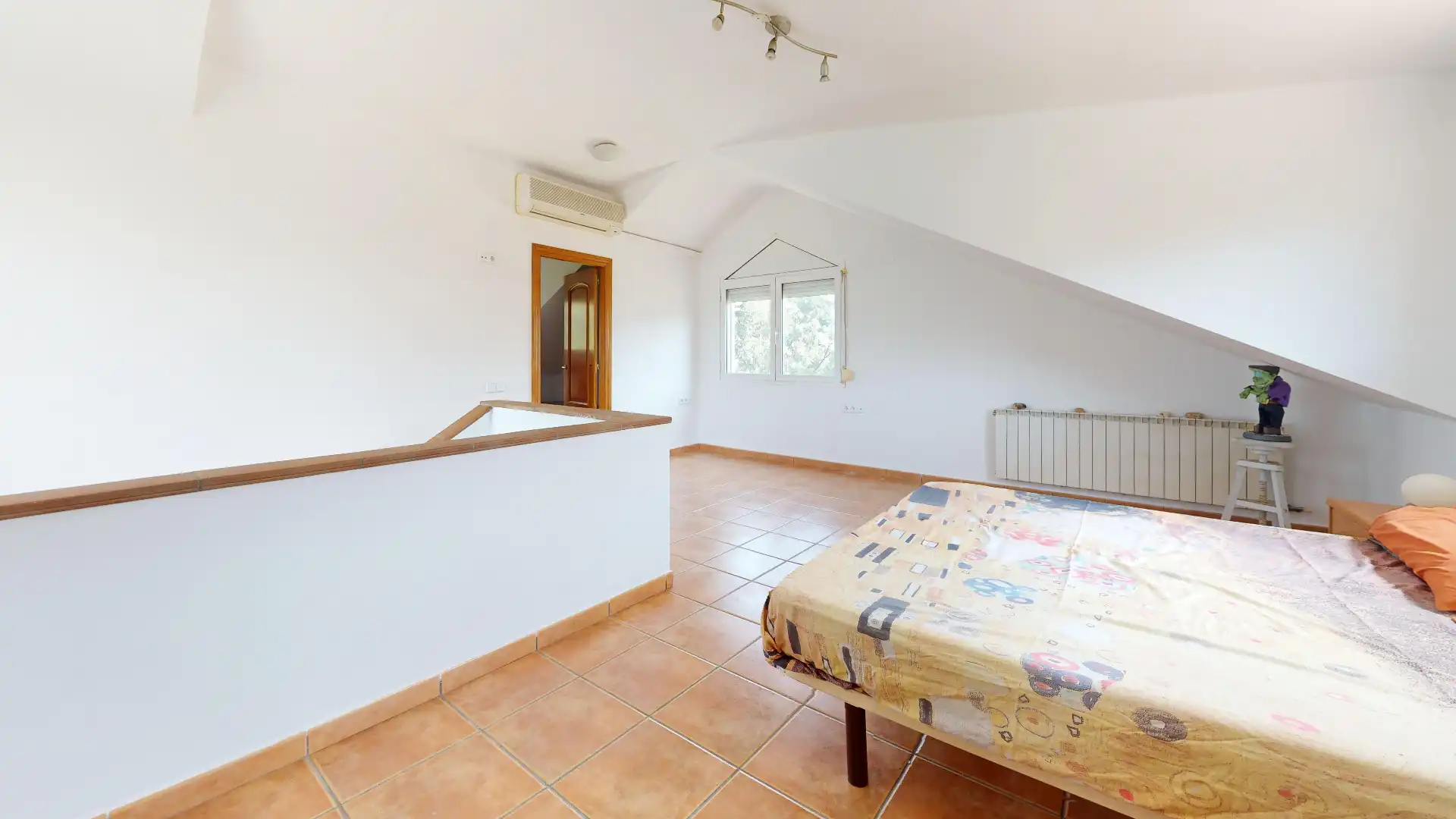 Dormitori de Casa o xalet en venda en Lliçà d'Amunt amb Aire condicionat, Calefacció i Jardí privat