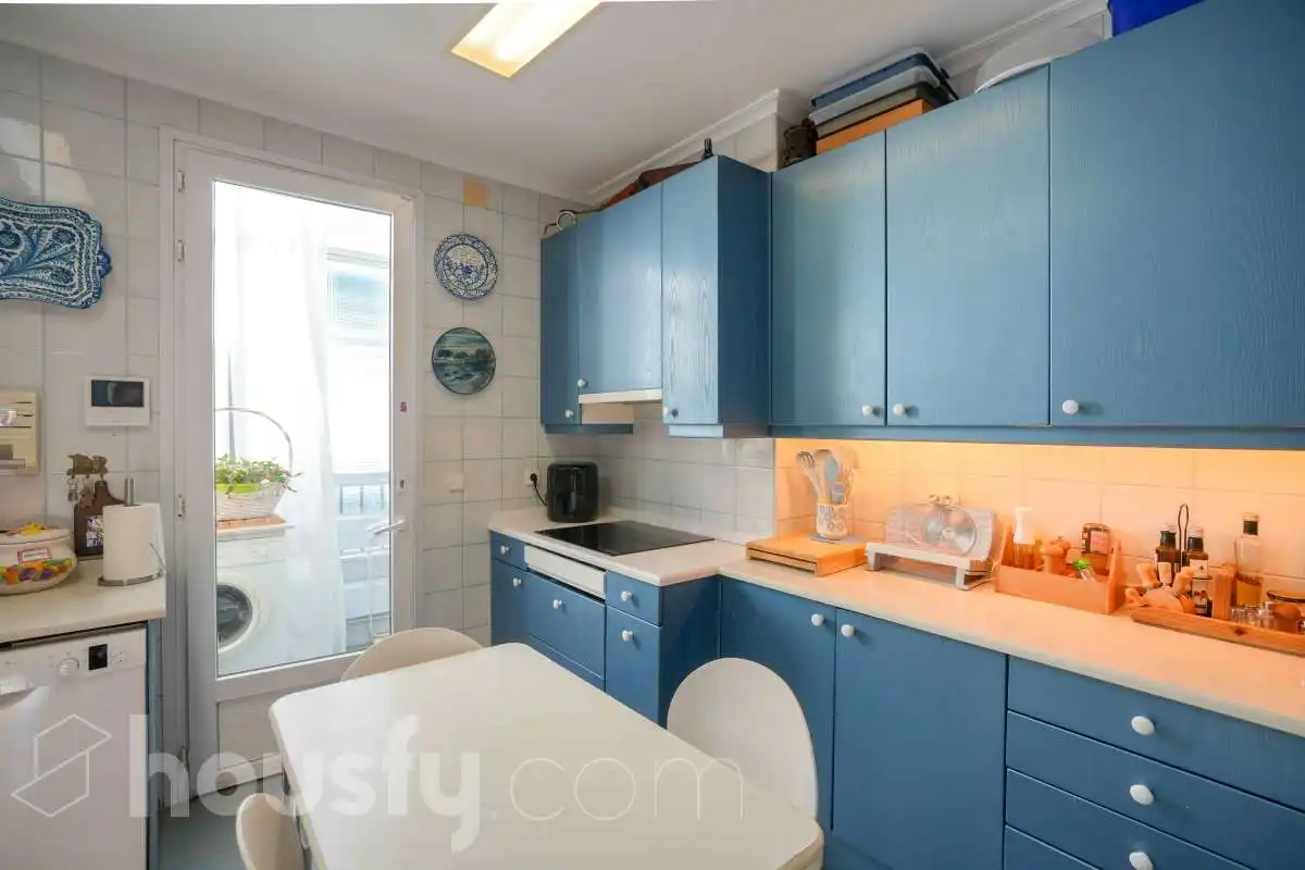 Cocina de Ático en venta en Madrid con Aire acondicionado, Calefacción y Parquet