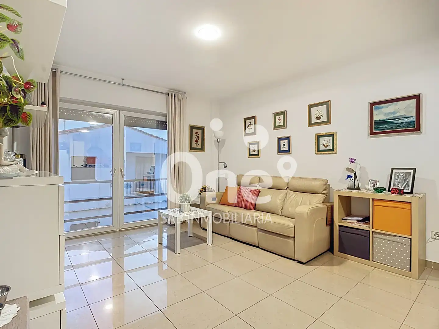Sala de estar de Piso en venta en San Antonio de Benagéber con Aire acondicionado, Calefacción y Terraza